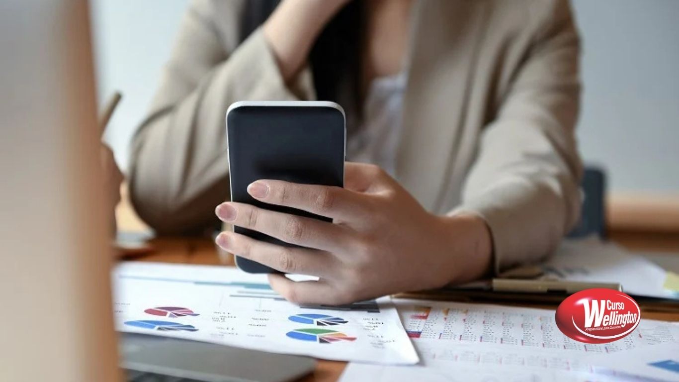 Redes sociais ampliam o acesso a conteúdo para quem se prepara para concursos públicos